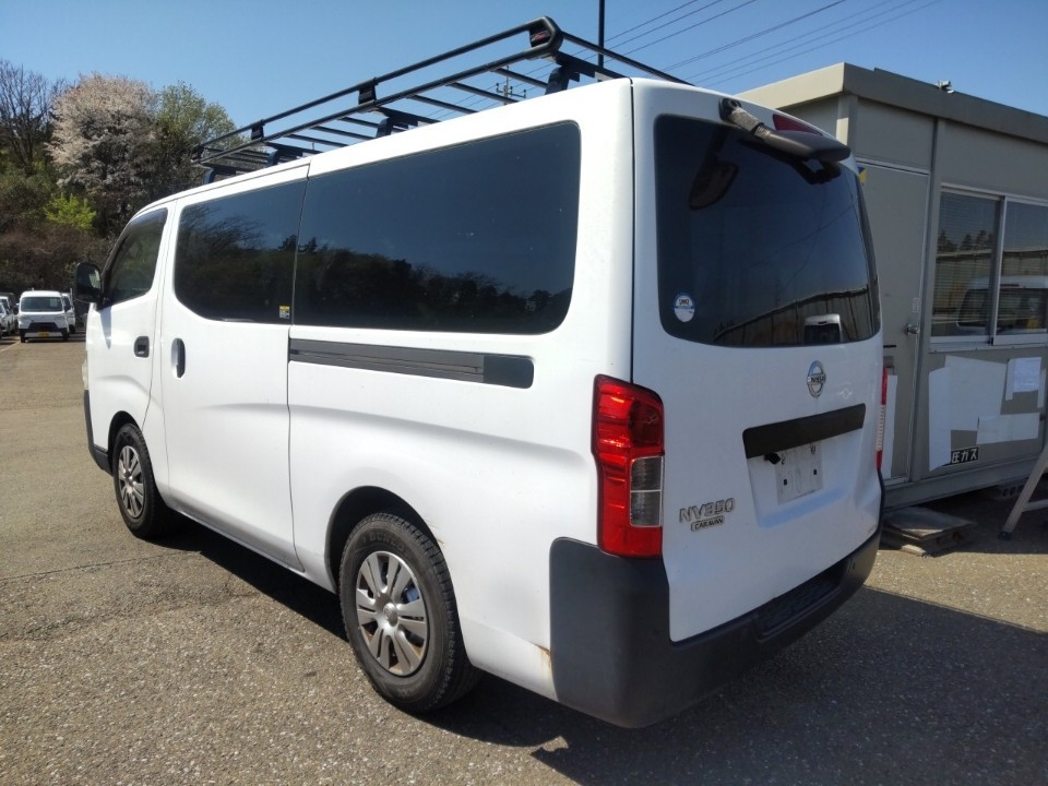 NISSAN NV350 CARAVAN