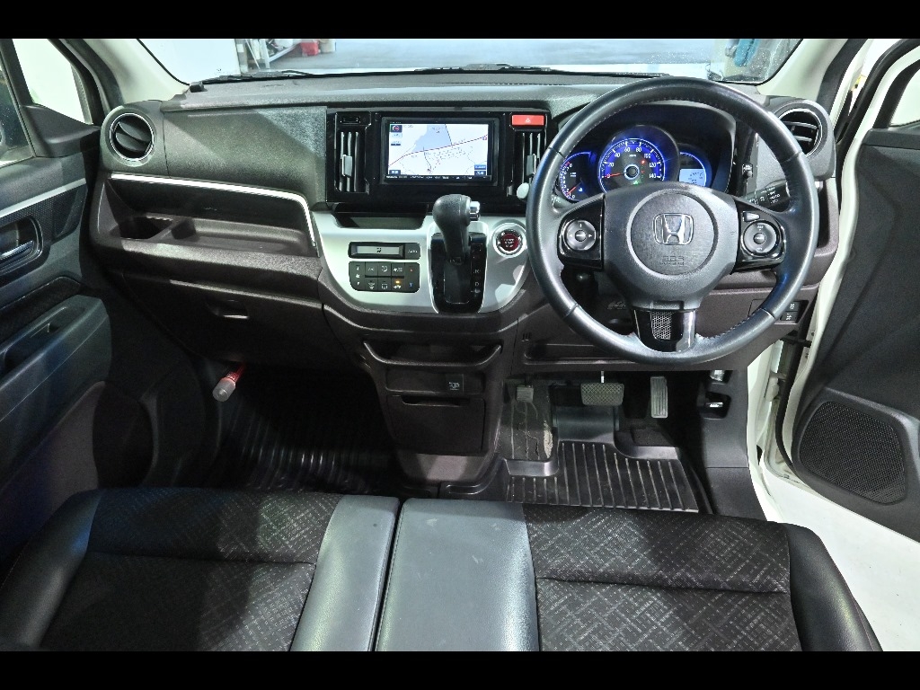 HONDA N-WGN