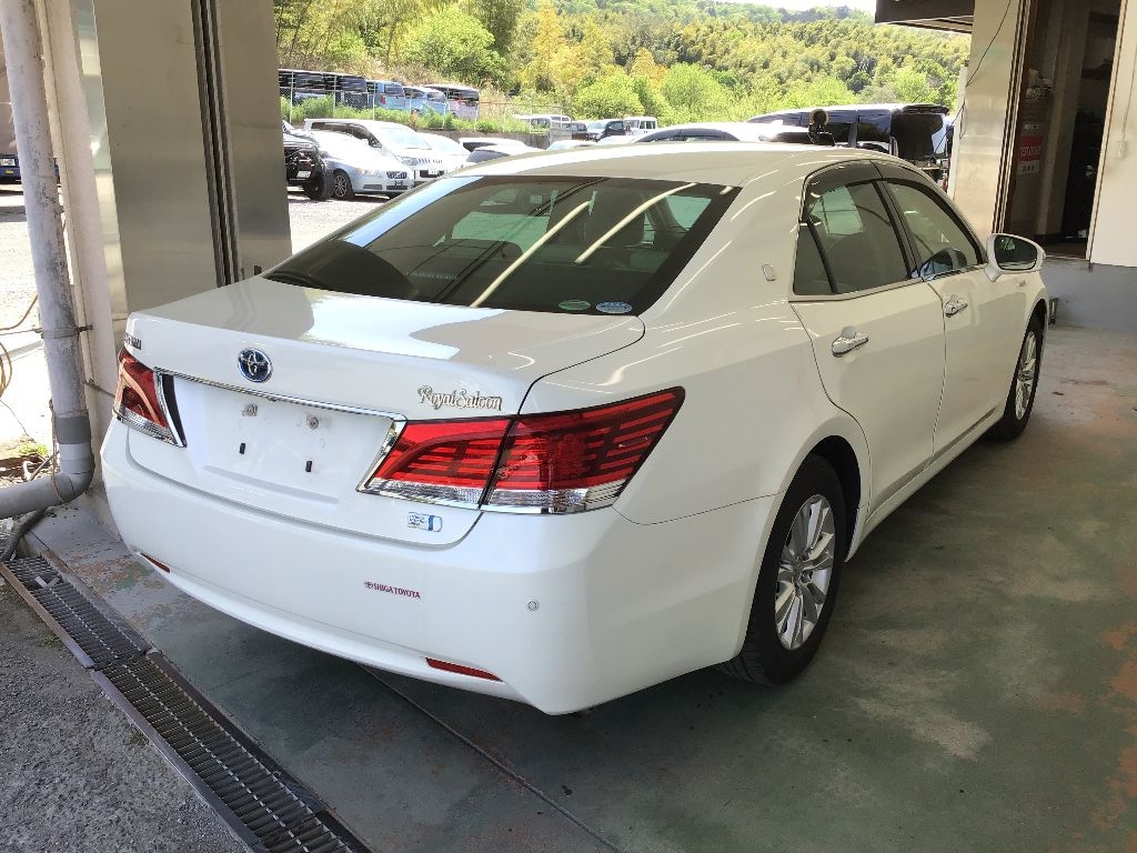 TOYOTA CROWN