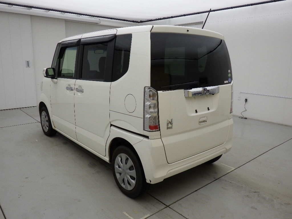 HONDA N-BOX