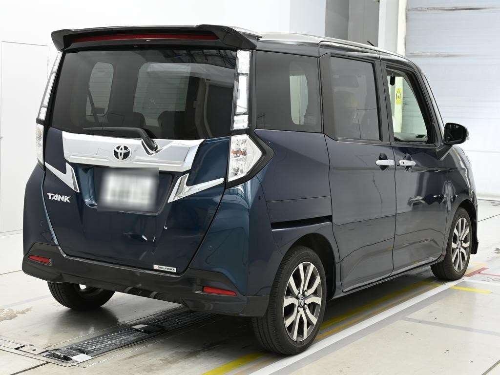 TOYOTA TANK