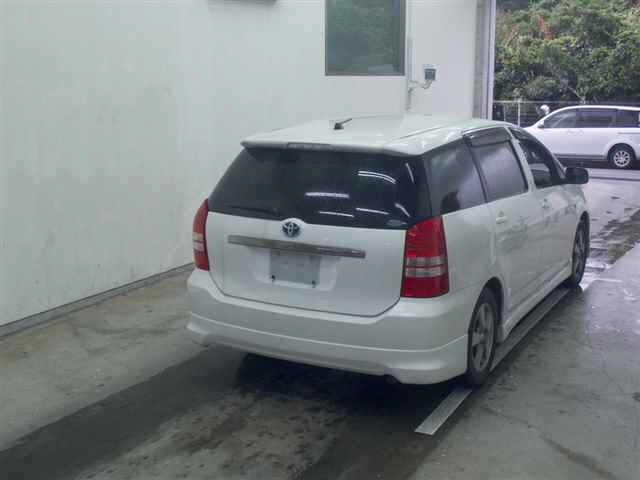 TOYOTA WISH