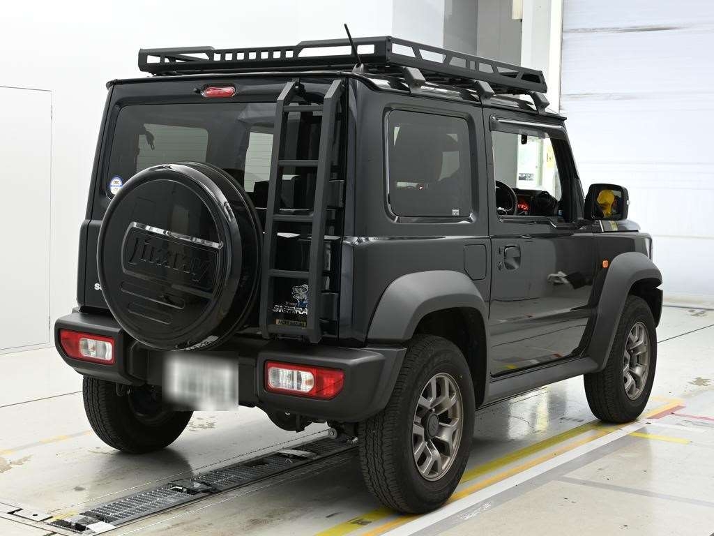 SUZUKI JIMNY SIERRA