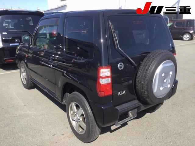 NISSAN KIX