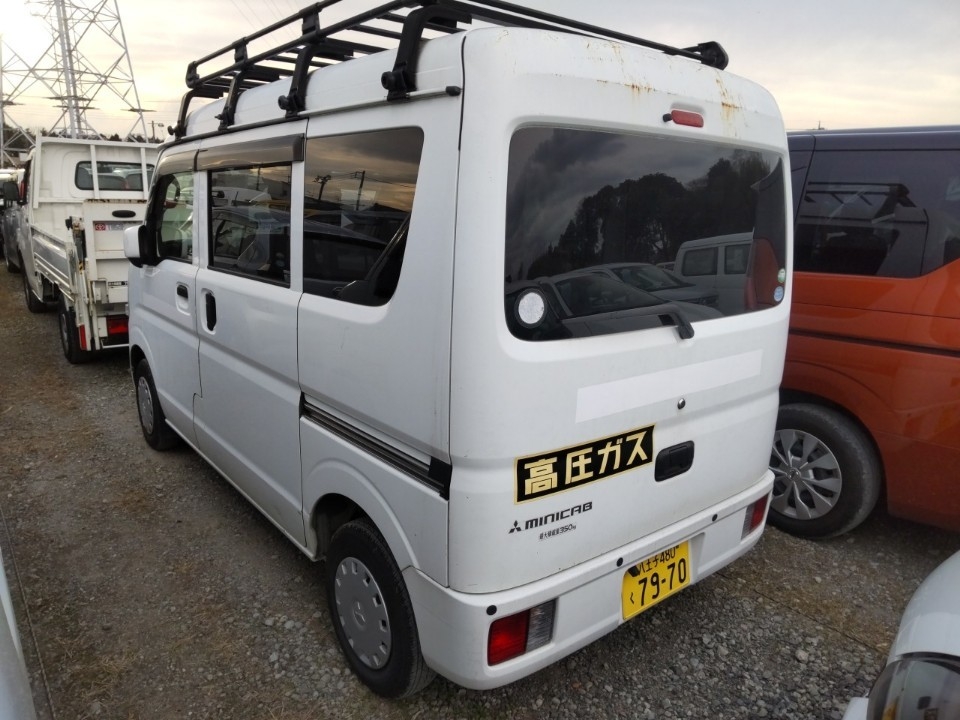 MITSUBISHI MINICAB