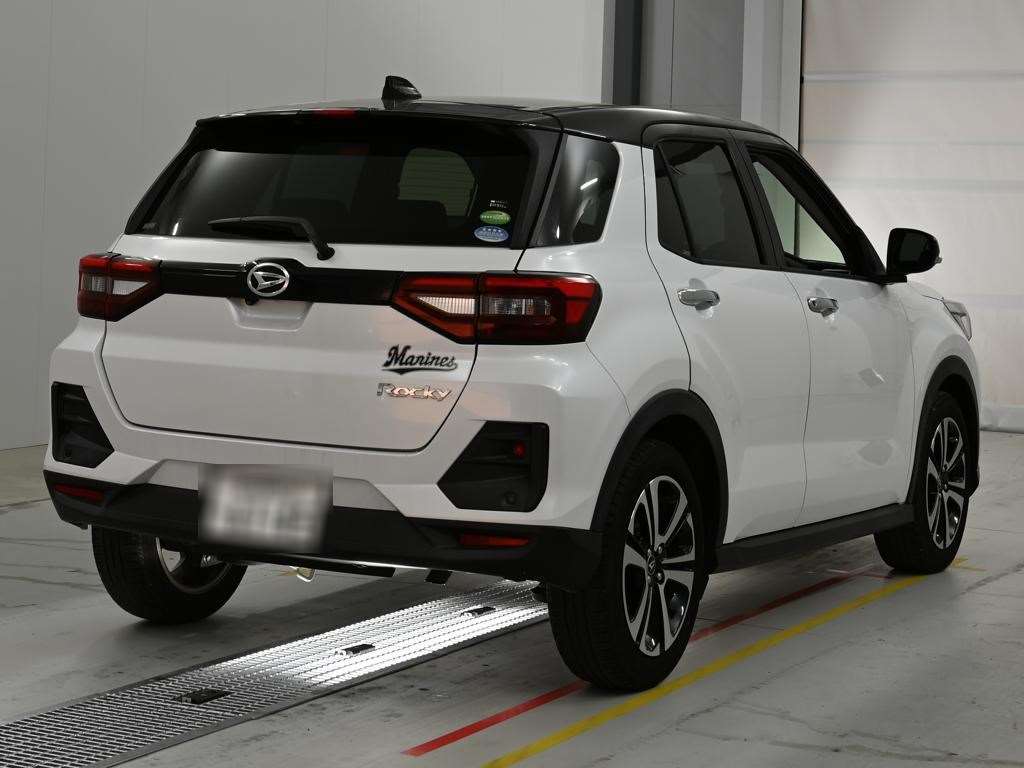 DAIHATSU ROCKY
