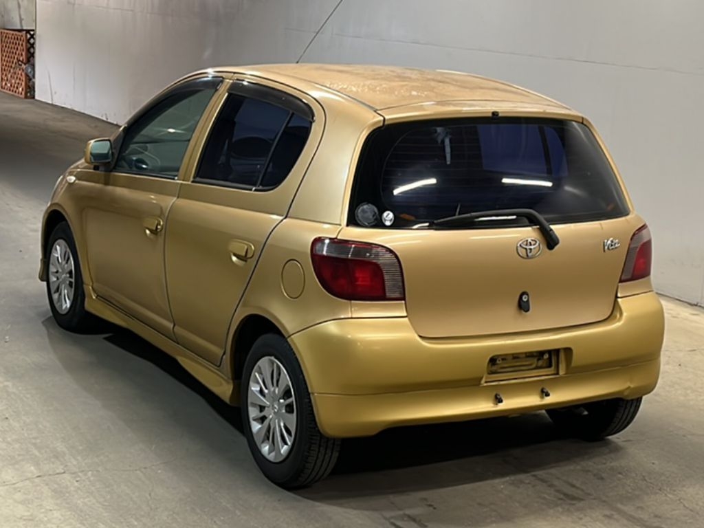 TOYOTA VITZ