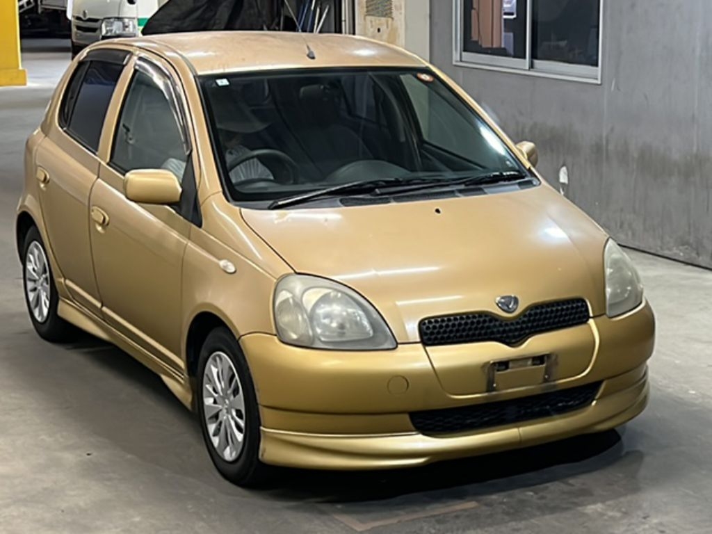 TOYOTA VITZ