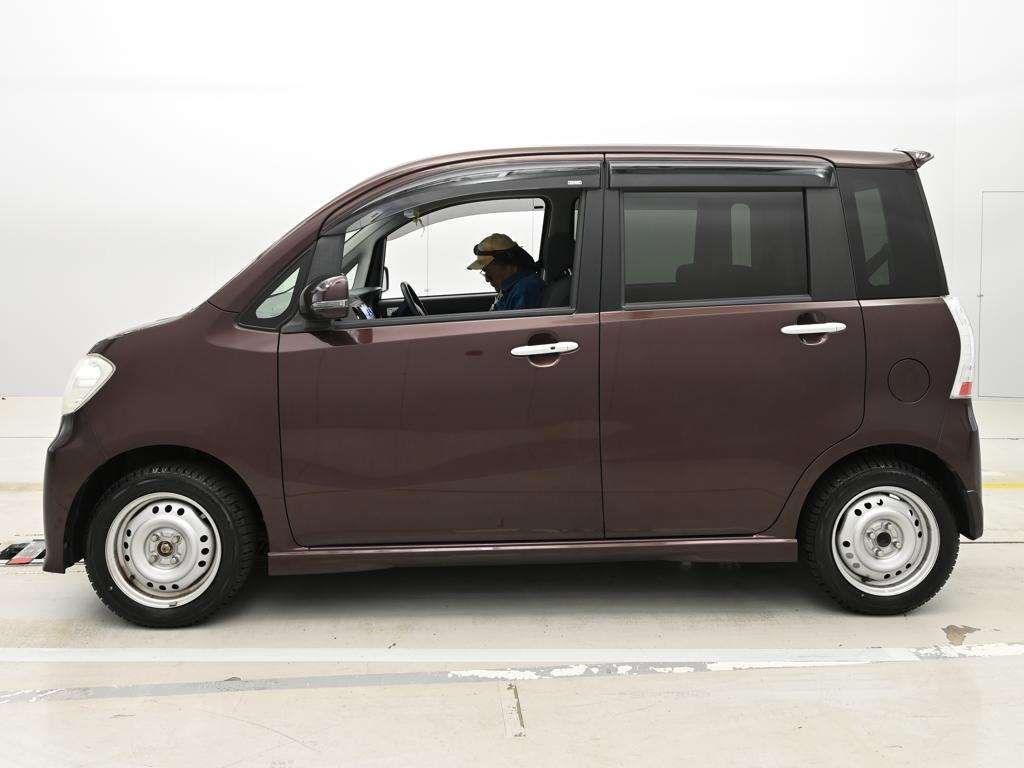 SUBARU LUCRA