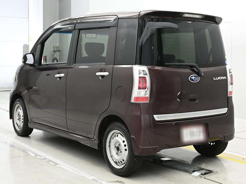SUBARU LUCRA