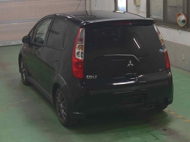 MITSUBISHI COLT