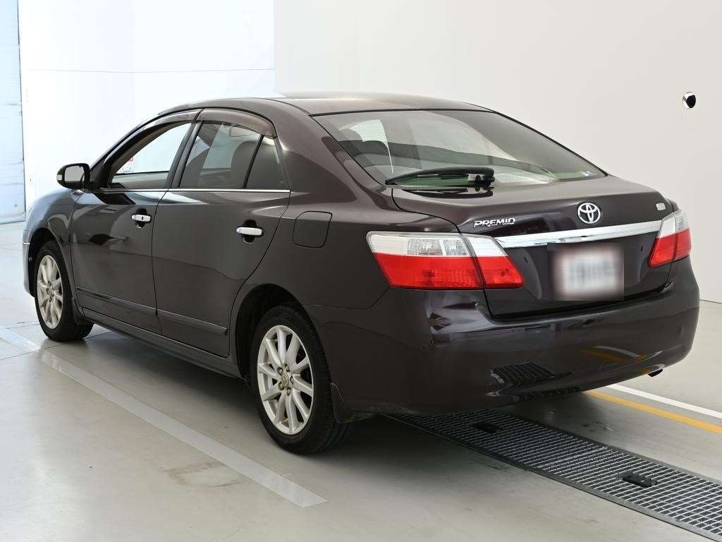 TOYOTA PREMIO