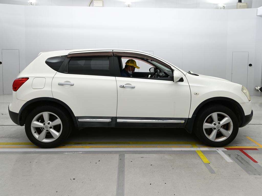 NISSAN DUALIS