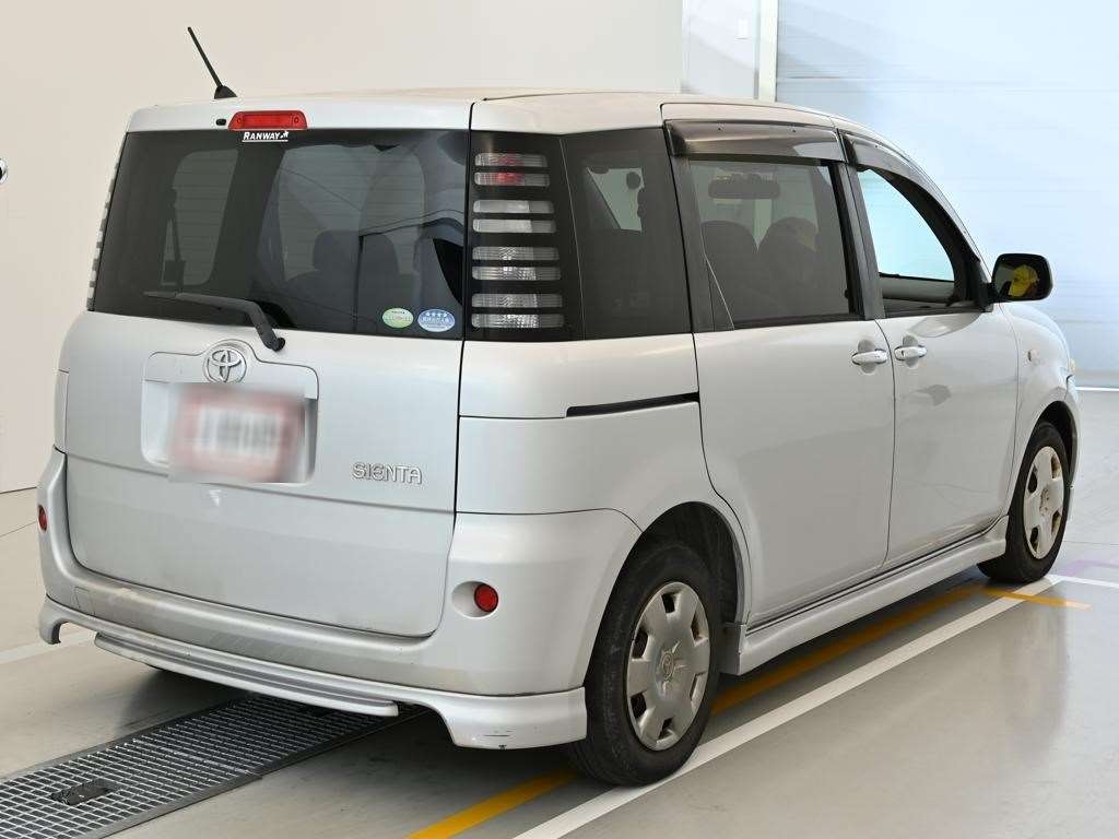 TOYOTA SIENTA
