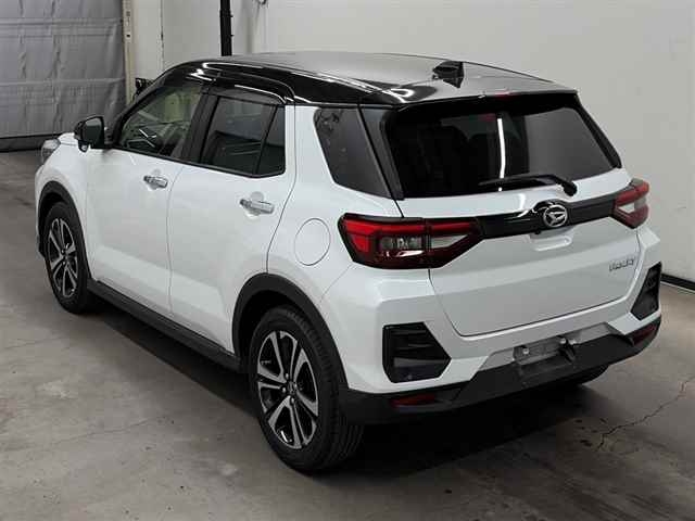 DAIHATSU ROCKY