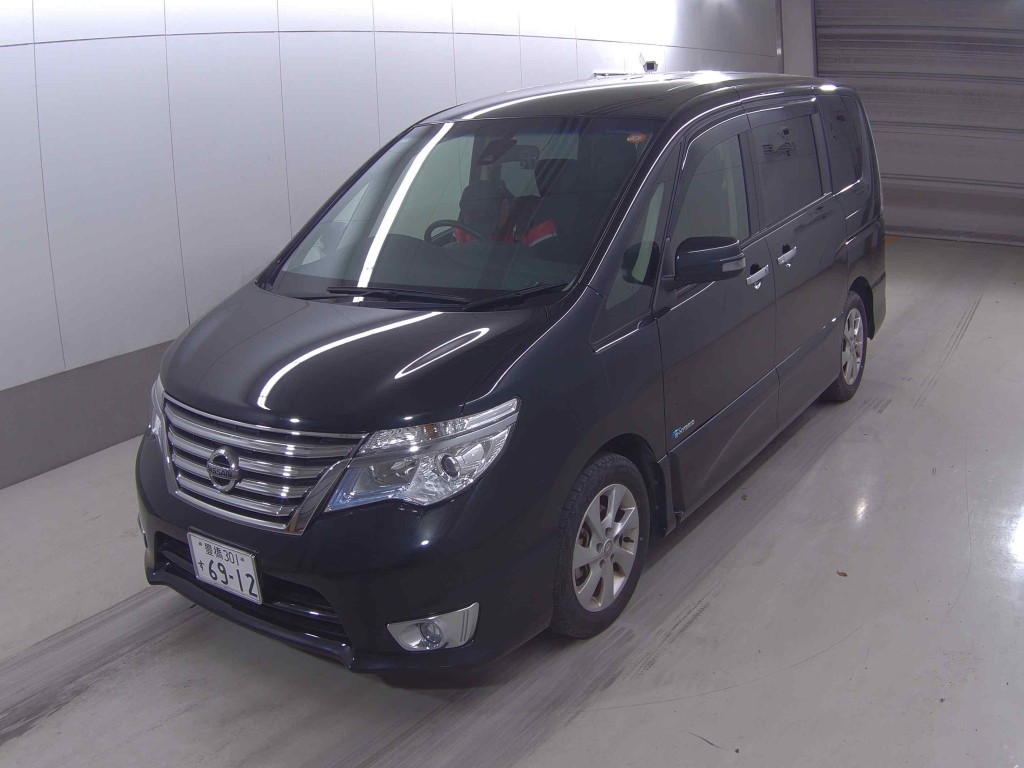 NISSAN SERENA