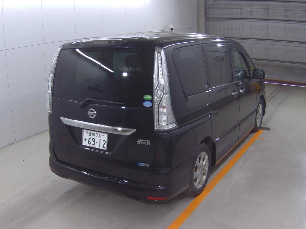 NISSAN SERENA