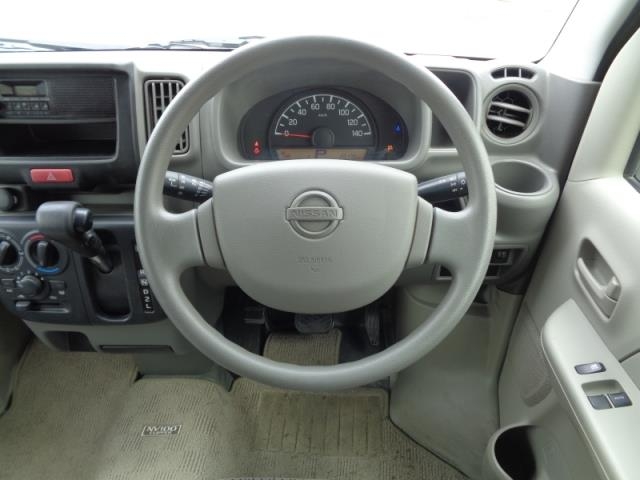 NISSAN NV100 CLIPPER