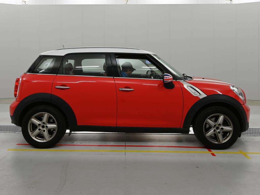 MINI CROSSOVER