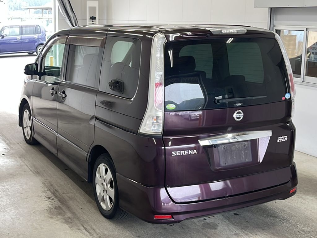 NISSAN SERENA