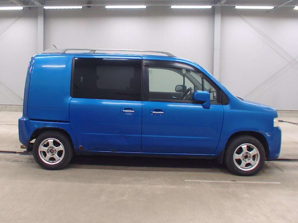 HONDA MOBILIO SPIKE