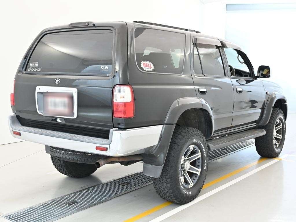 TOYOTA HILUX SURF