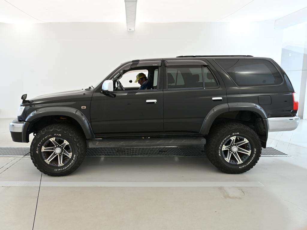 TOYOTA HILUX SURF