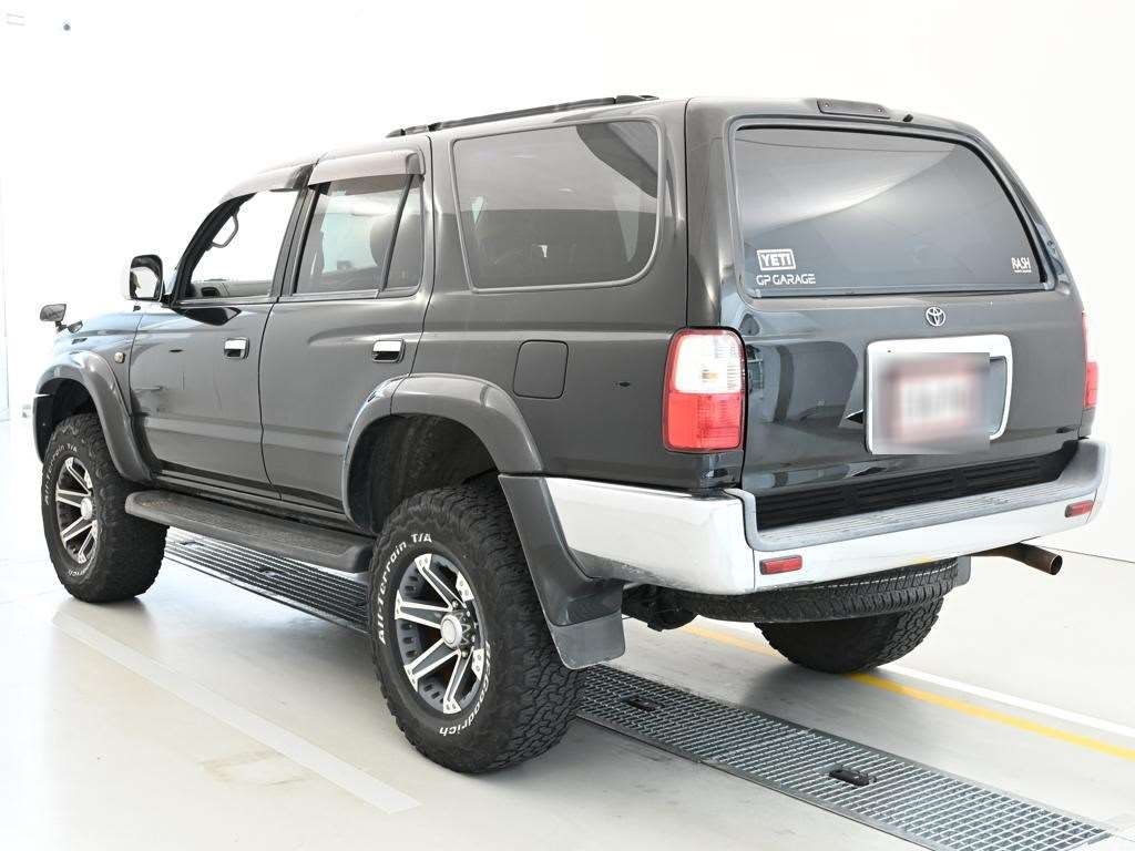 TOYOTA HILUX SURF