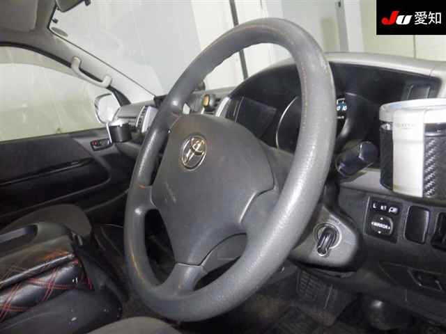 TOYOTA REGIUS ACE