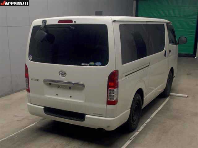 TOYOTA REGIUS ACE