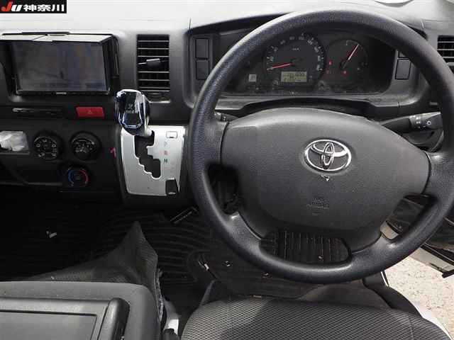 TOYOTA REGIUS ACE