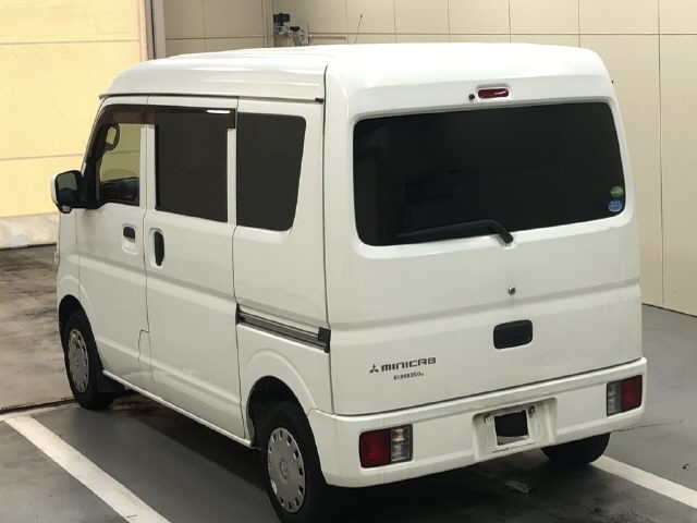 MITSUBISHI MINICAB