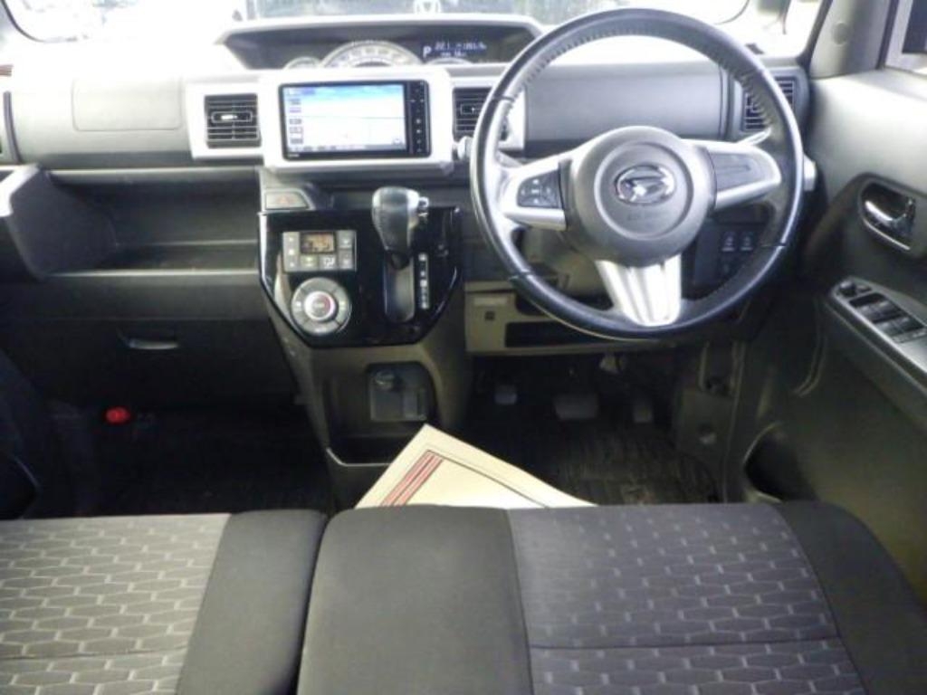 DAIHATSU WAKE