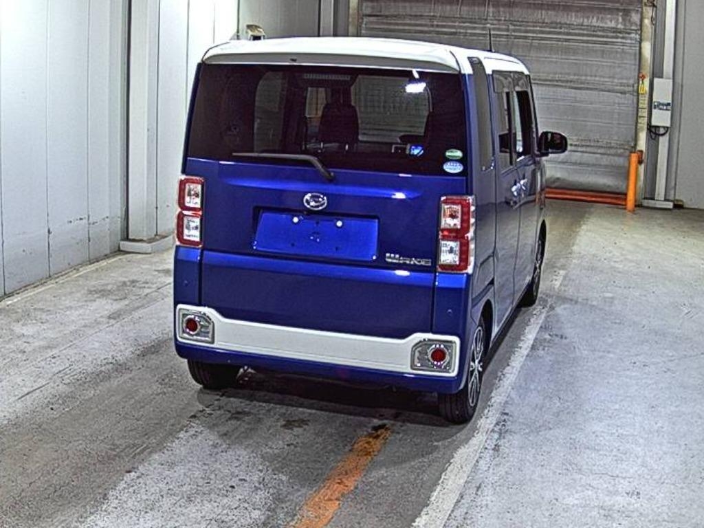 DAIHATSU WAKE
