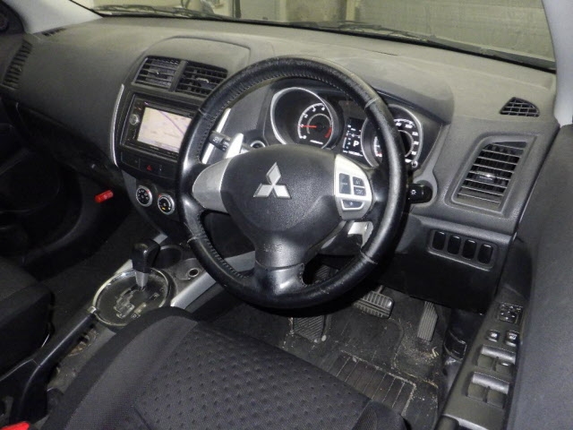 MITSUBISHI RVR