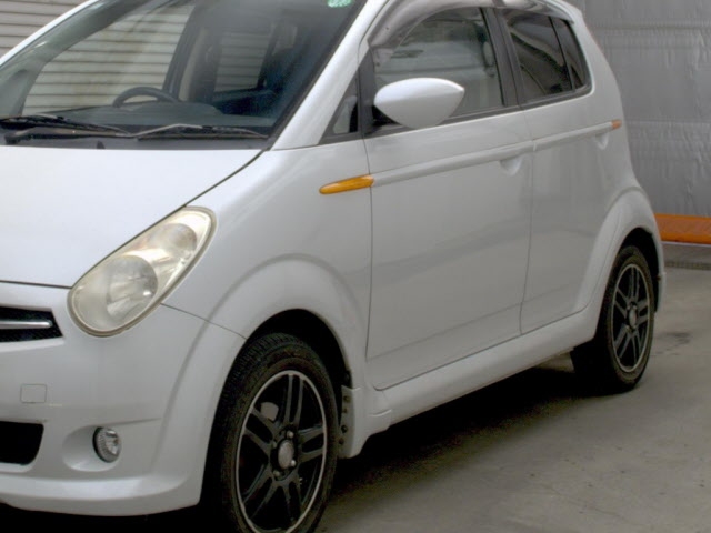 SUBARU R2
