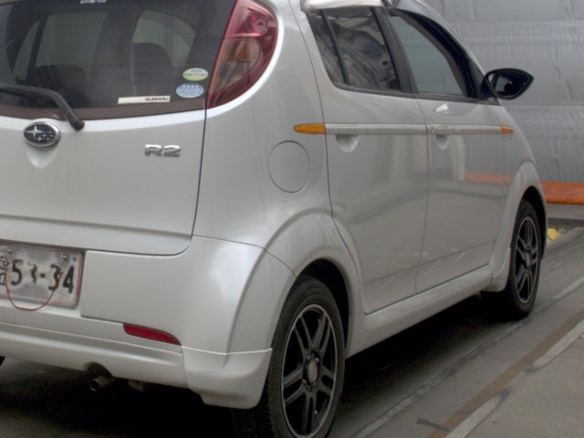 SUBARU R2