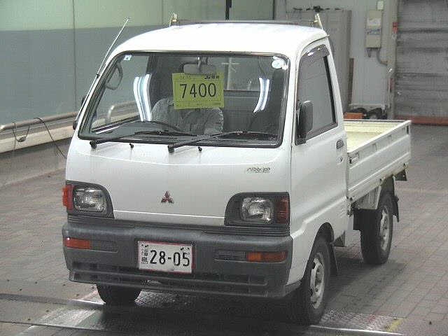 MITSUBISHI MINICAB