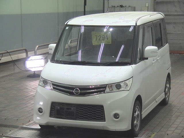 NISSAN ROOX