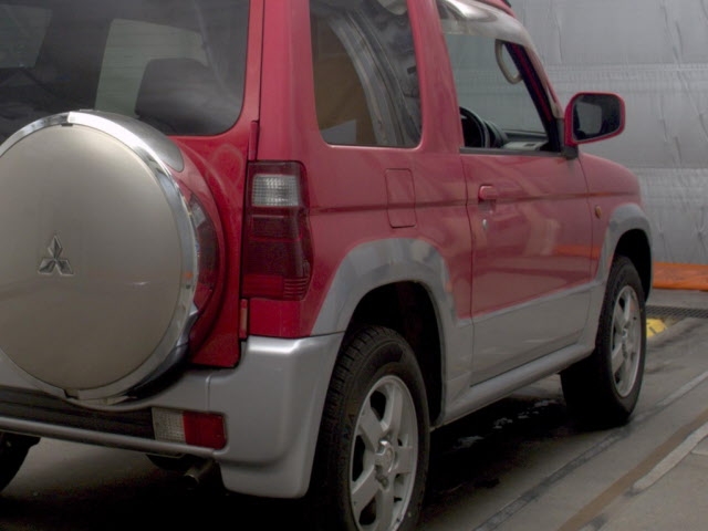 MITSUBISHI PAJERO MINI