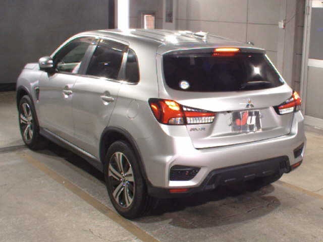 MITSUBISHI RVR