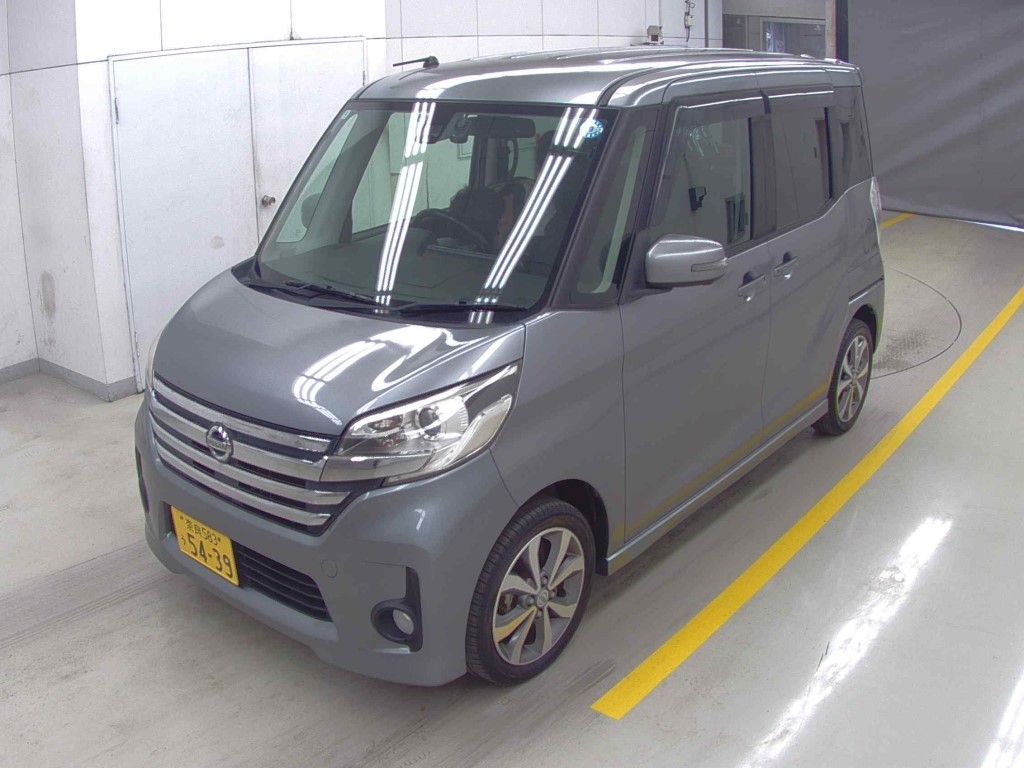 NISSAN DAYZ ROOX