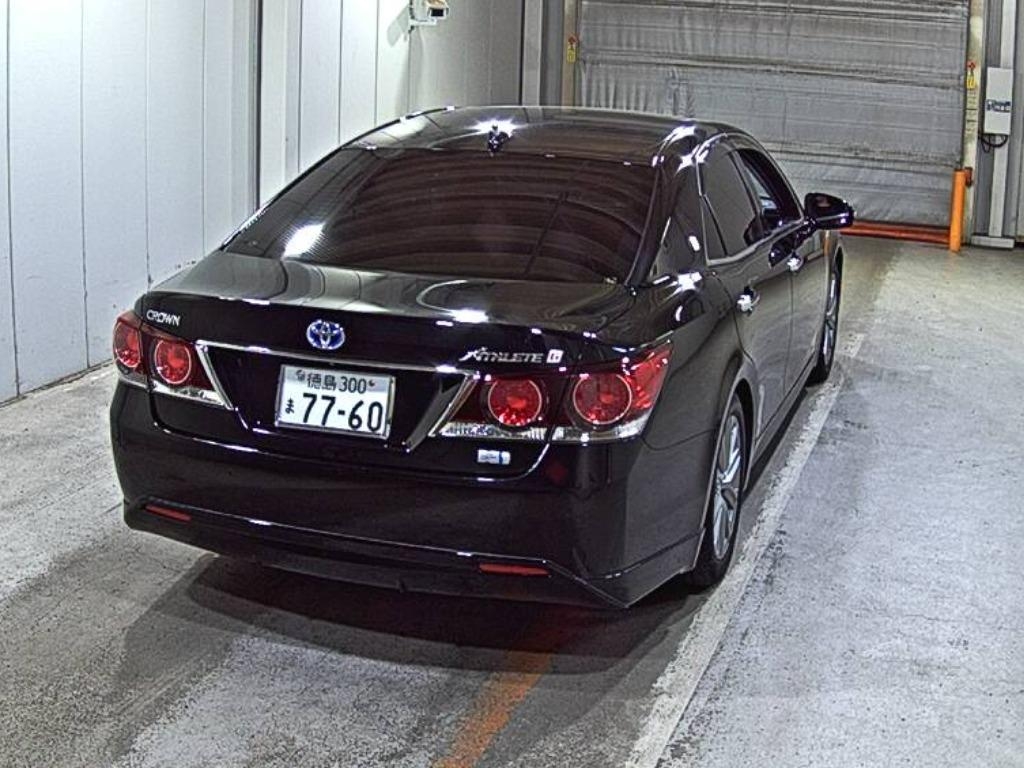 TOYOTA CROWN