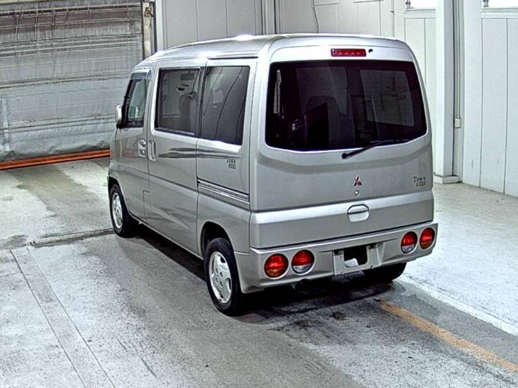 MITSUBISHI TOWN BOX