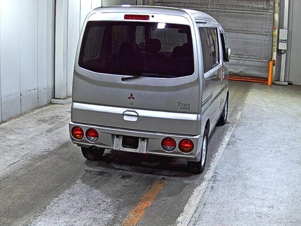 MITSUBISHI TOWN BOX