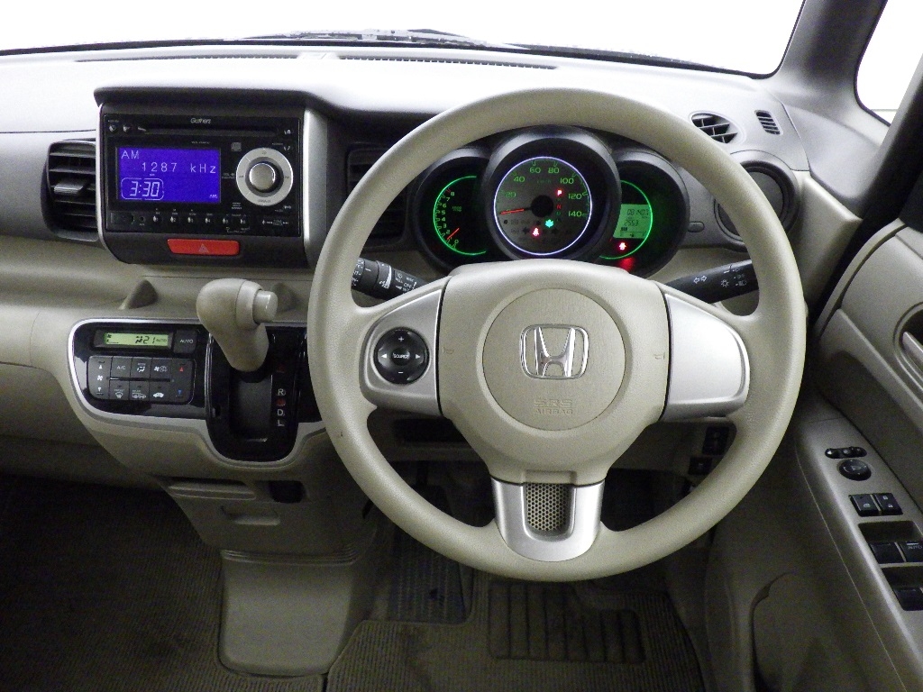 HONDA N-BOX