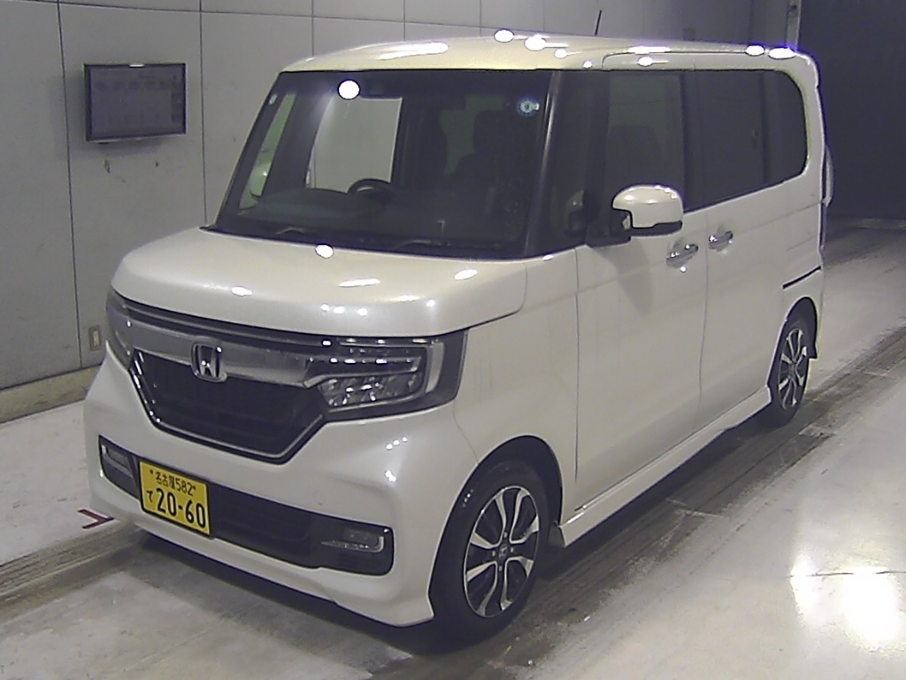 HONDA N-BOX
