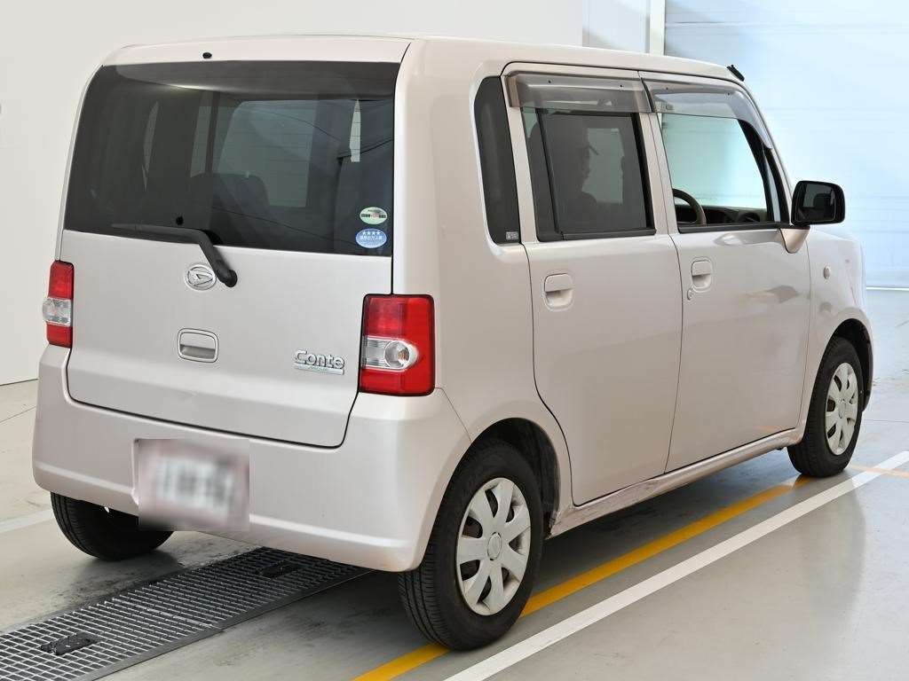 DAIHATSU MOVE CONTE