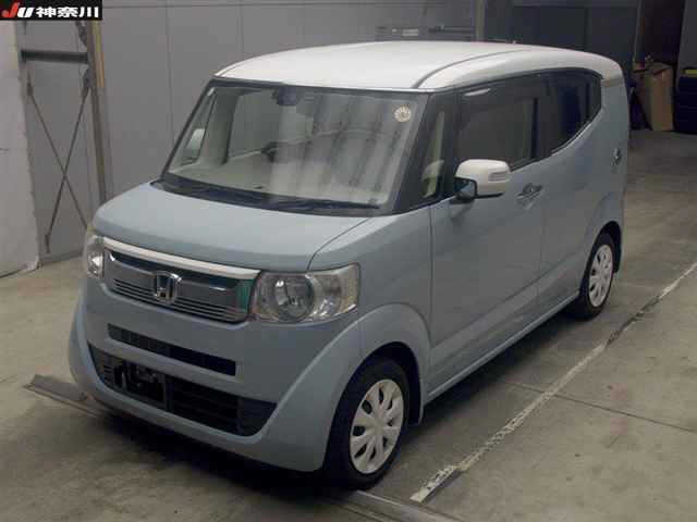 HONDA N-BOX SLASH