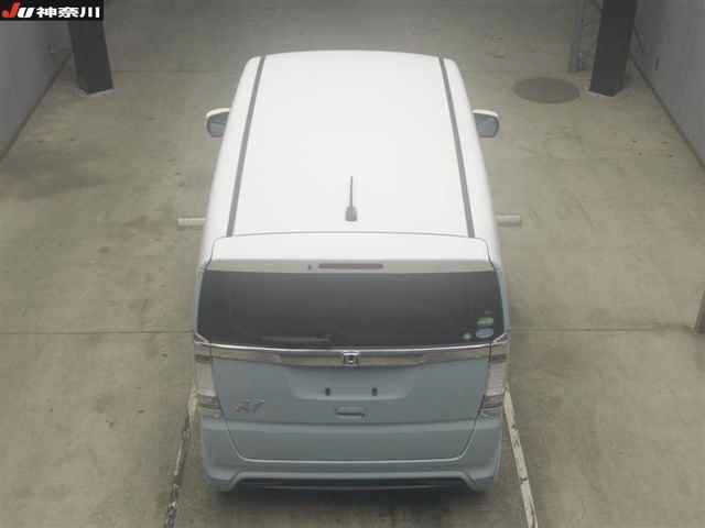 HONDA N-BOX SLASH